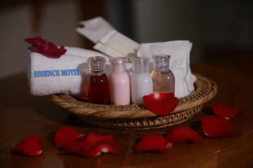 Essence Motel