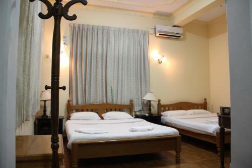 Mr. Charles Hotel