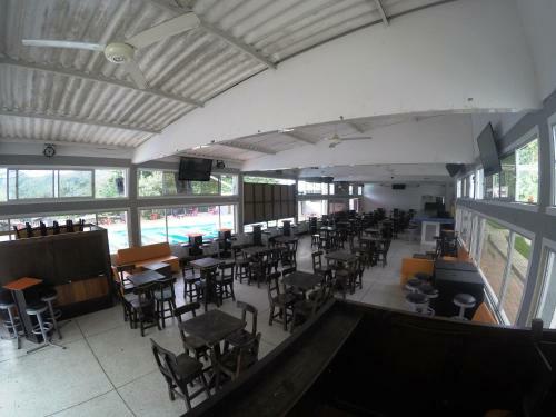Sky Club Eco Hotel