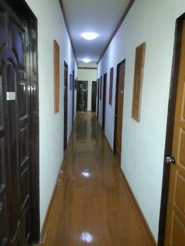 Golden Win 2 Hotel