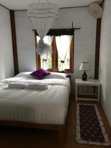 Albergue Cottage House