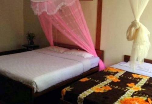 Golden Cave Hotel