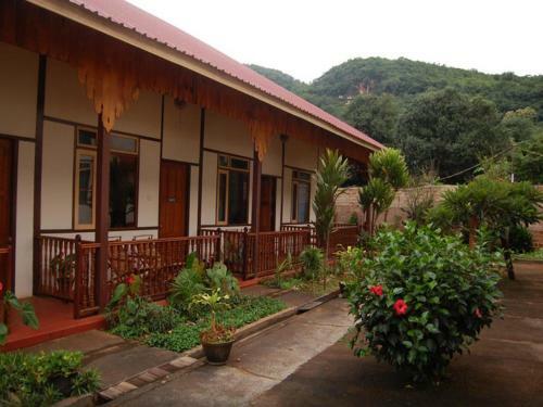 Golden Cave Hotel