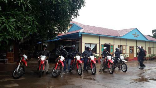 Golden Cave Hotel