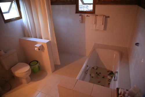 Hotel Golden Island Cottages Nampan