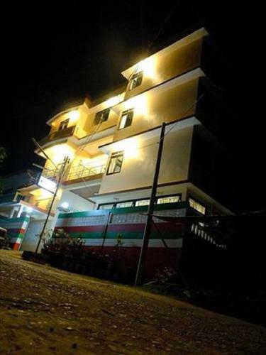 Penguin Hotel Kawthaung