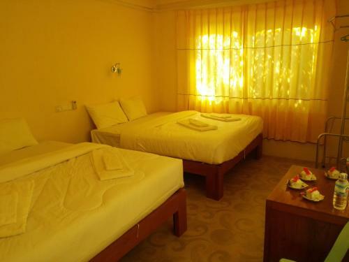 Golden Crown Motel