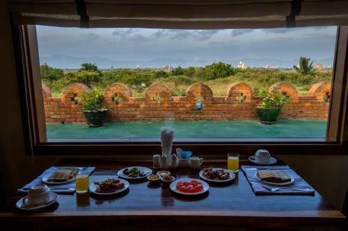 Bagan Vertex Hotel