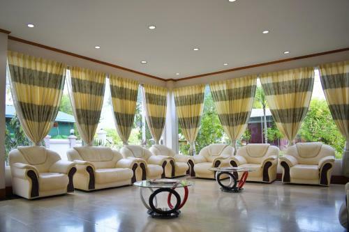 Shwe Poe Eain Hotel