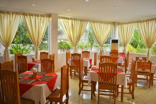 Shwe Poe Eain Hotel
