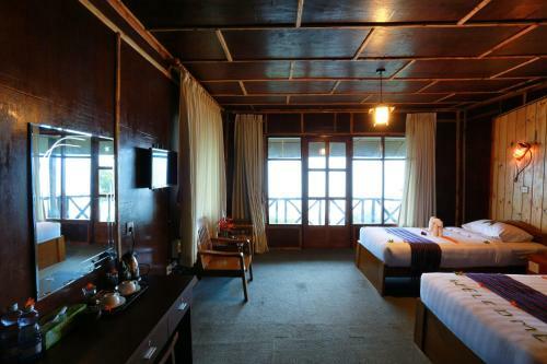 The Floral Breeze Hotel (mt. Victoria)