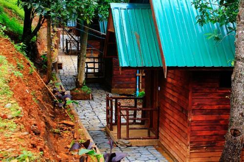 The Floral Breeze Hotel (mt. Victoria)