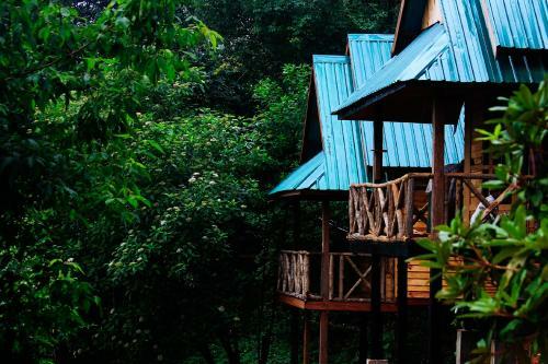 The Floral Breeze Hotel (mt. Victoria)