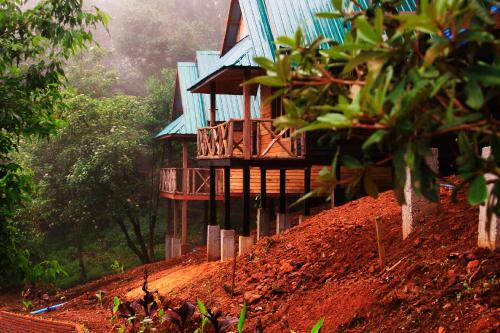 The Floral Breeze Hotel (mt. Victoria)