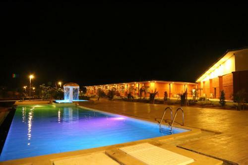 Hotel Royal Emerald River View Resort