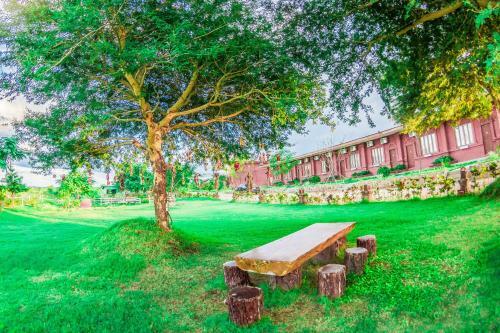 Hotel Royal Emerald River View Resort