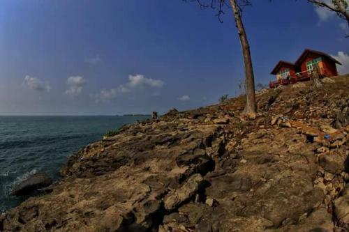 Lodge The Log -gaw Yan Gyi Island