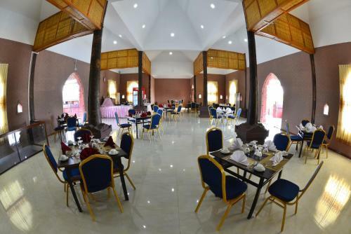 Cherry Bagan Hotel