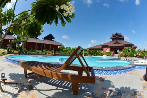 Cherry Bagan Hotel