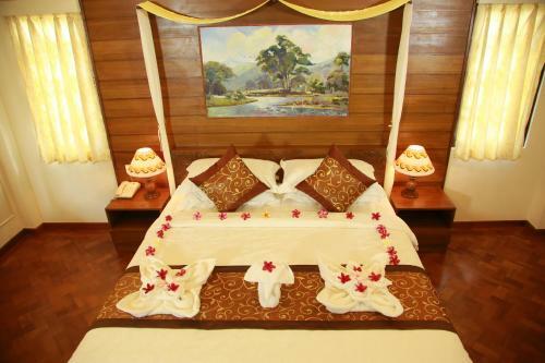 Gracious Bagan Hotel