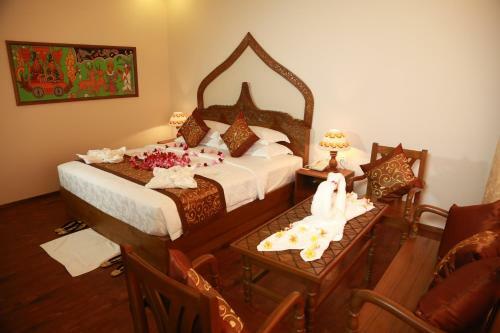 Gracious Bagan Hotel