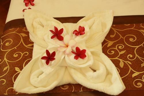Gracious Bagan Hotel