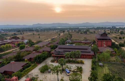 Gracious Bagan Hotel