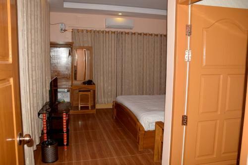 Chindwin Myint Hotel