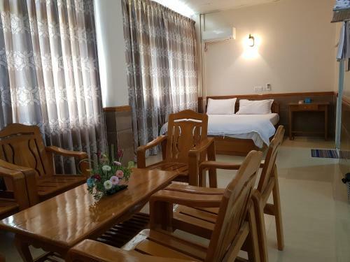 Man Thi Tar Hotel