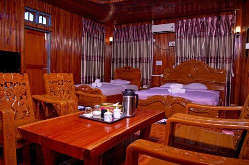 Mother House Hotel