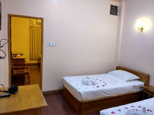 Thiri Mingalar Hotel