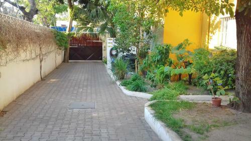 Villa Marien Ngouabi Serviced T2 House