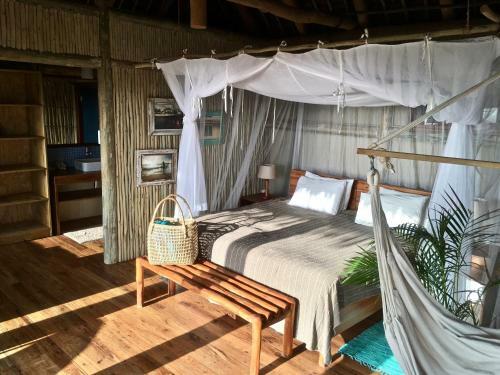 Travessia Beach Lodge