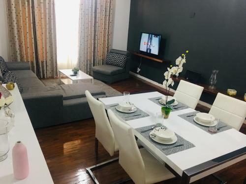 Kk.allience Apartamentos, Lda
