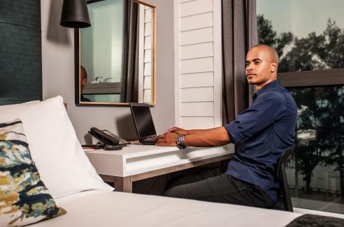 Hotel Stayeasy Maputo