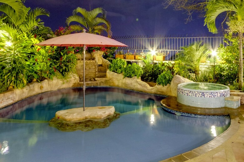 Hotel Serenity Suites