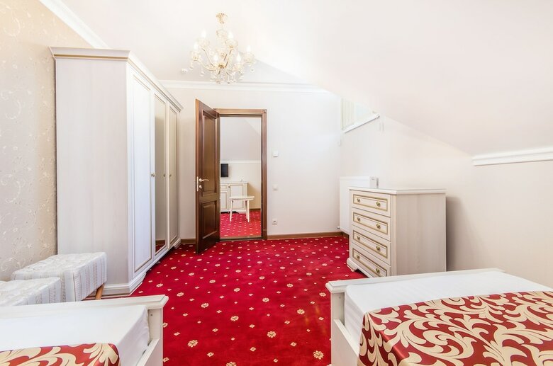 Park Lane Hotel