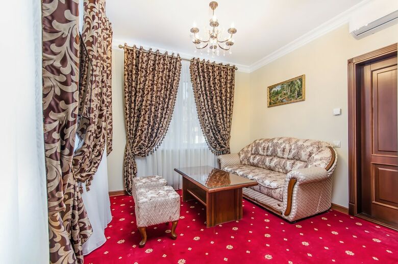Park Lane Hotel
