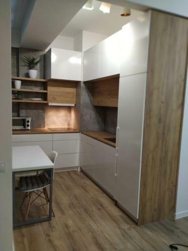 Main Street Sky House Two Bed Room Apartment