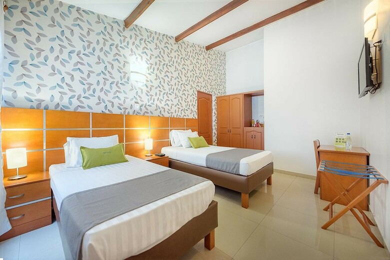 Optimum Hotel