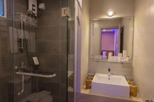 Hostal The Avenue & Spa