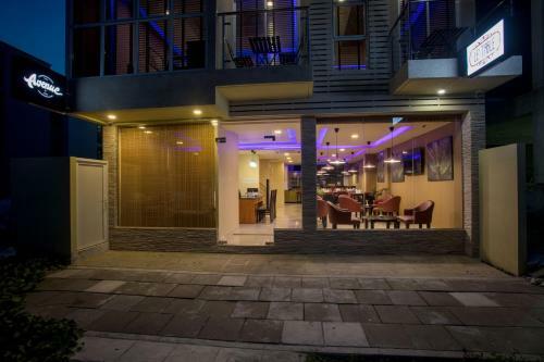 Hostal The Avenue & Spa
