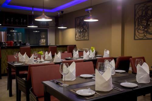 Hostal The Avenue & Spa