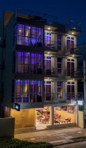 Hostal The Avenue & Spa