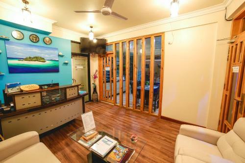 Hostal Relax Beach Inn