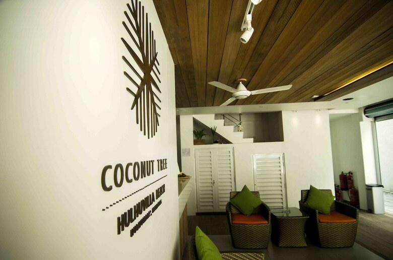 Hostal Coconut Tree Hulhuvilla Beach