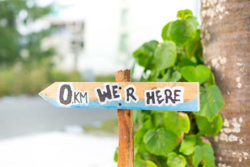Hostal The White Harp Beach Hotel
