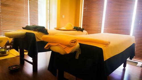 Hulhule Island Hotel