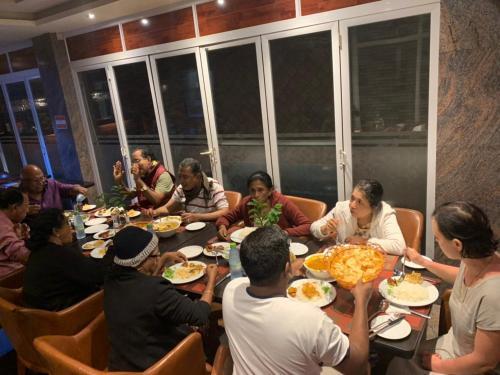 Hostal Rivethi Beach Hotel