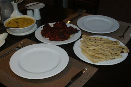 Hostal Rivethi Beach Hotel